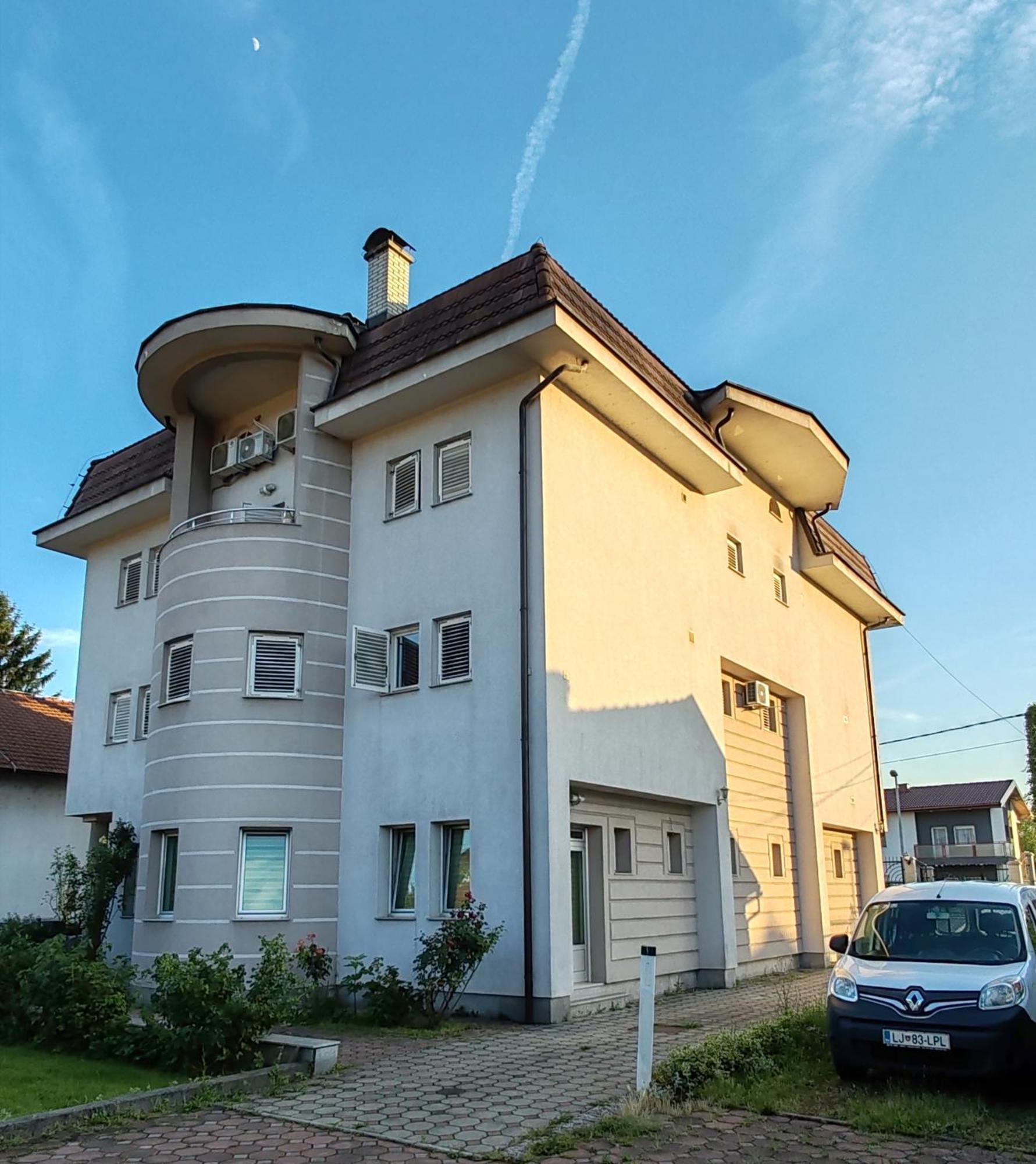 Guesthouse Jelic Teslić Eksteriør billede
